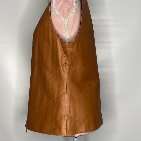 Women's Tan Leather Vest - Picture 7 of 16